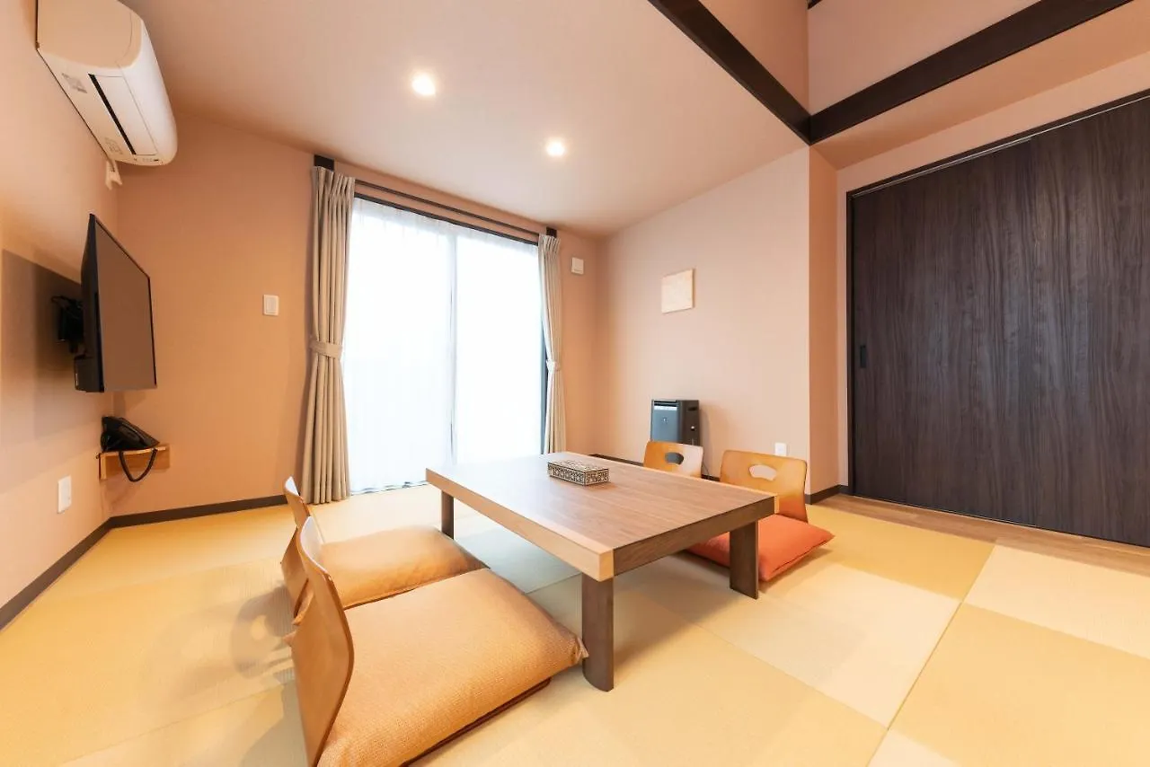 スタジオーネ 箱根強羅 East - Stagione Hakone Gora East Apartment 0*,  Japan